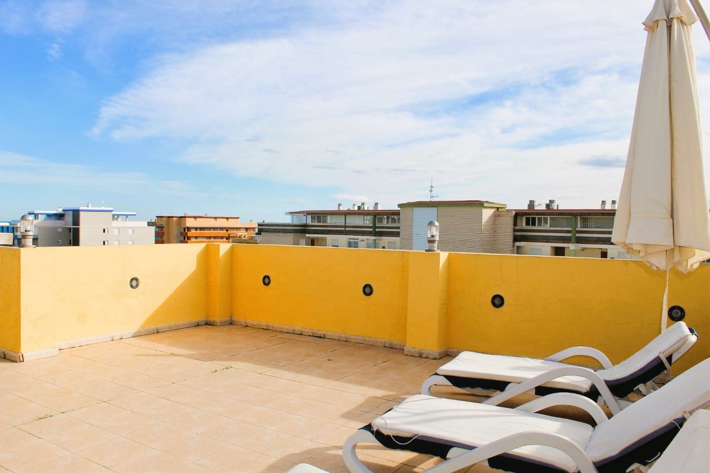 3 bedroom Penthouse for sale in Tavernes de la Valldigna with pool garage - € 345,000 (Ref: 7298290)