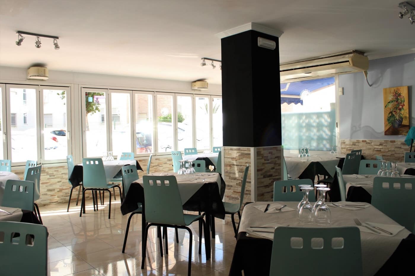 Commercial for sale in Gandia - € 290,000 (Ref: 7307138)