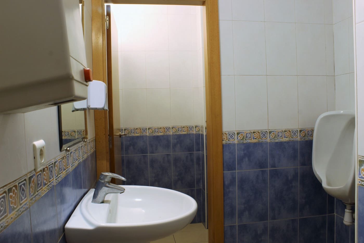 Commercial for sale in Gandia - € 290,000 (Ref: 7307138)