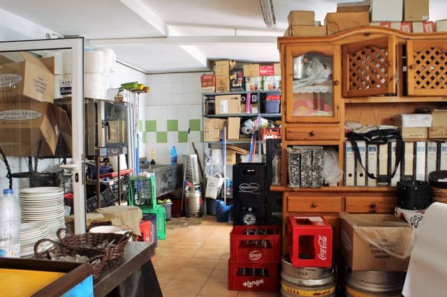 Commercial for sale in Gandia - € 290,000 (Ref: 7307138)