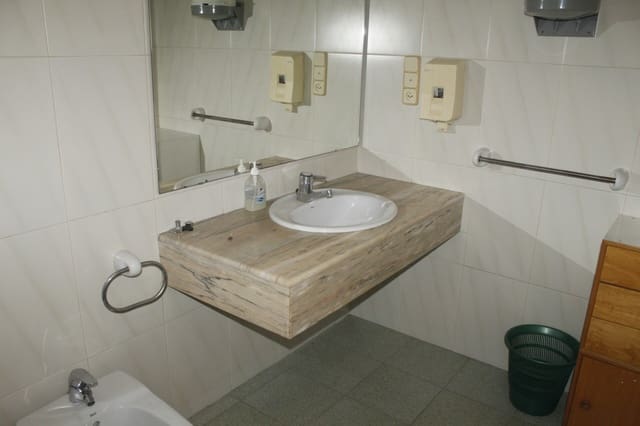 Commercieel te koop in Tavernes de la Valldigna - € 350.000 (Ref: 7333591)