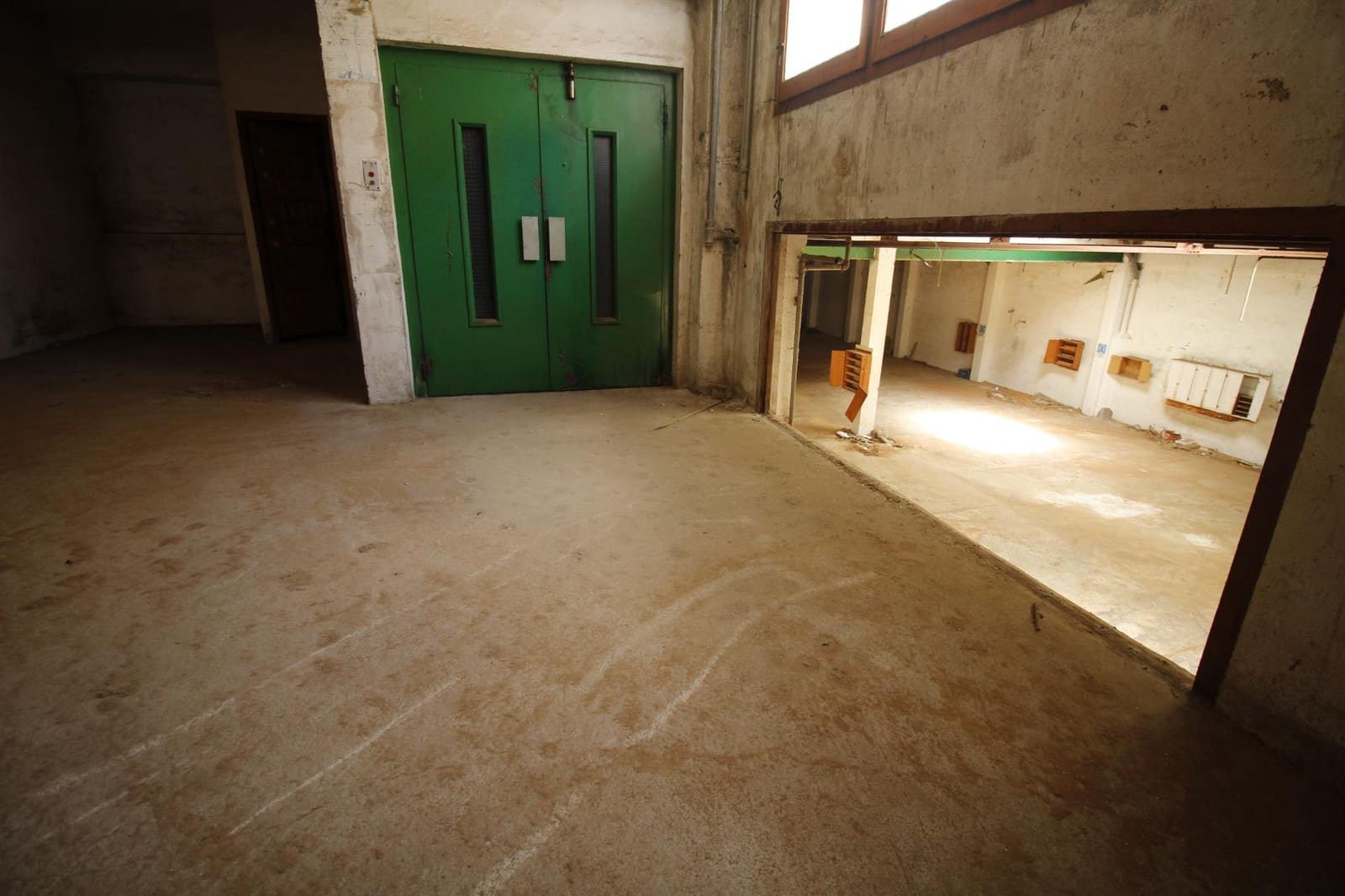 Kommersiell til salgs i Tavernes de la Valldigna - € 1 000 000 (Ref: 7383325)