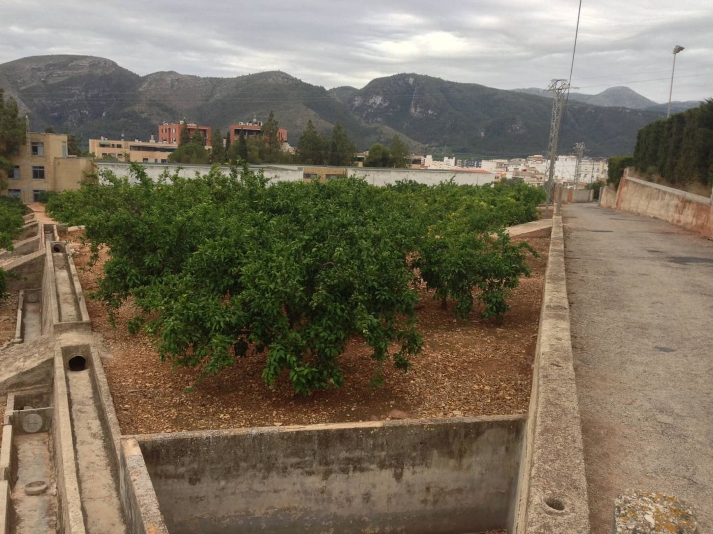 Grunde uden byggetilladelser til salg i Tavernes de la Valldigna - € 320.000 (Ref: 7411892)