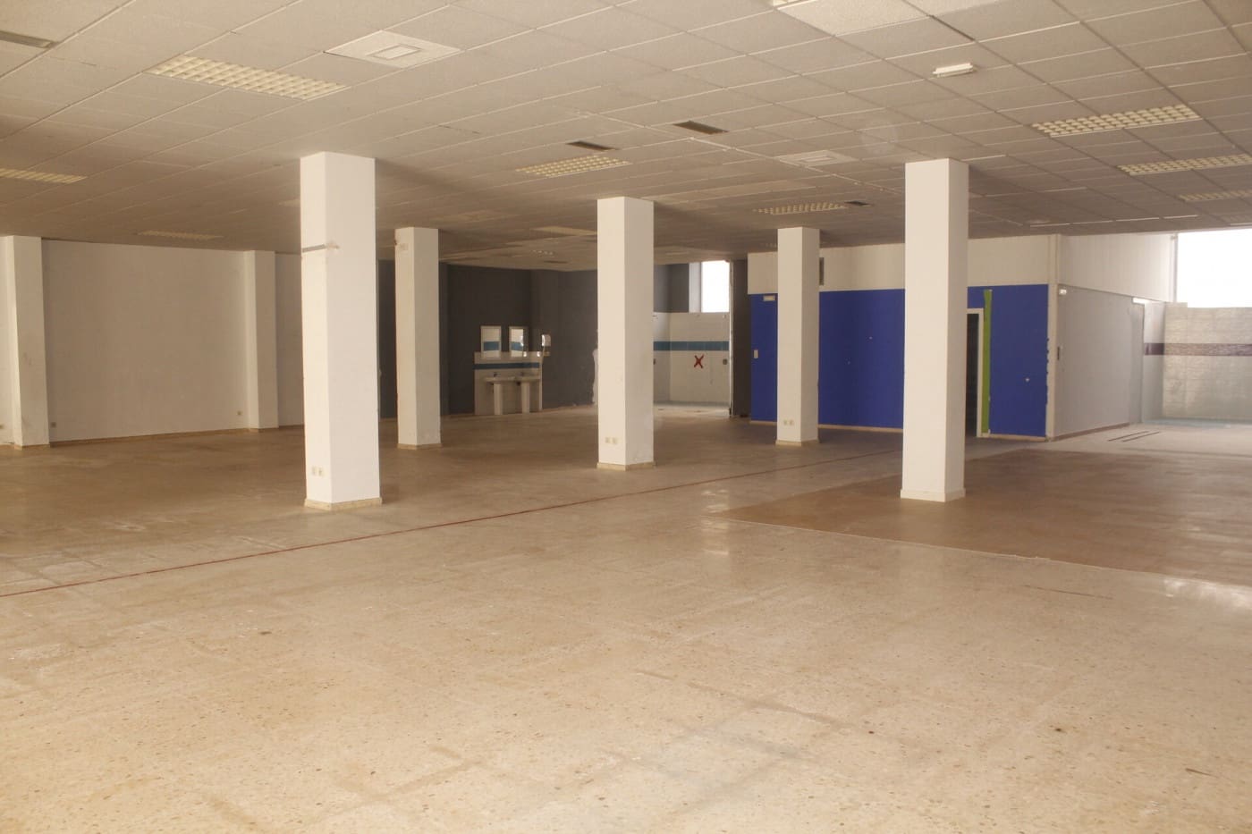 Commercieel te koop in Tavernes de la Valldigna - € 299.000 (Ref: 7897186)