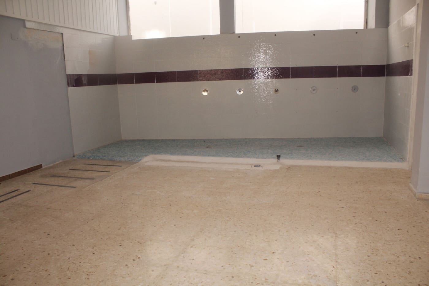 Commercieel te koop in Tavernes de la Valldigna - € 299.000 (Ref: 7897186)