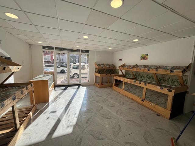 Kommersiell til leie i Tavernes de la Valldigna - € 450 (Ref: 7897217)