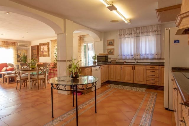 6 soveværelse Villa til salg i Cocentaina med swimmingpool - € 415.000 (Ref: 7969532)