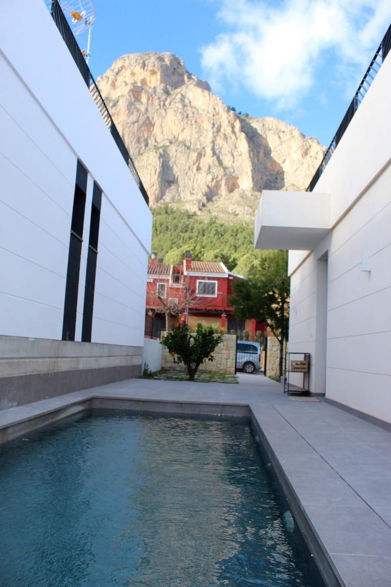 3 camera da letto Bungalow in vendita in Polop con piscina garage - 404.500 € (Rif: 8049872)