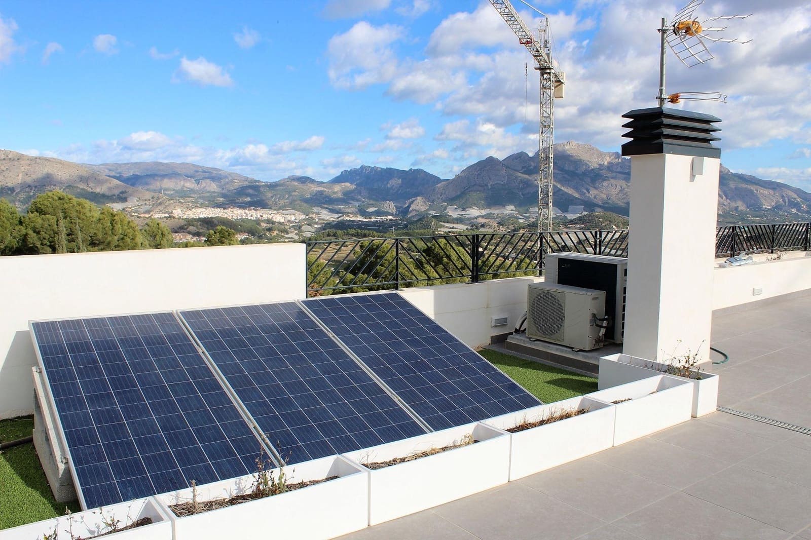 3 camera da letto Bungalow in vendita in Polop con piscina garage - 404.500 € (Rif: 8049872)