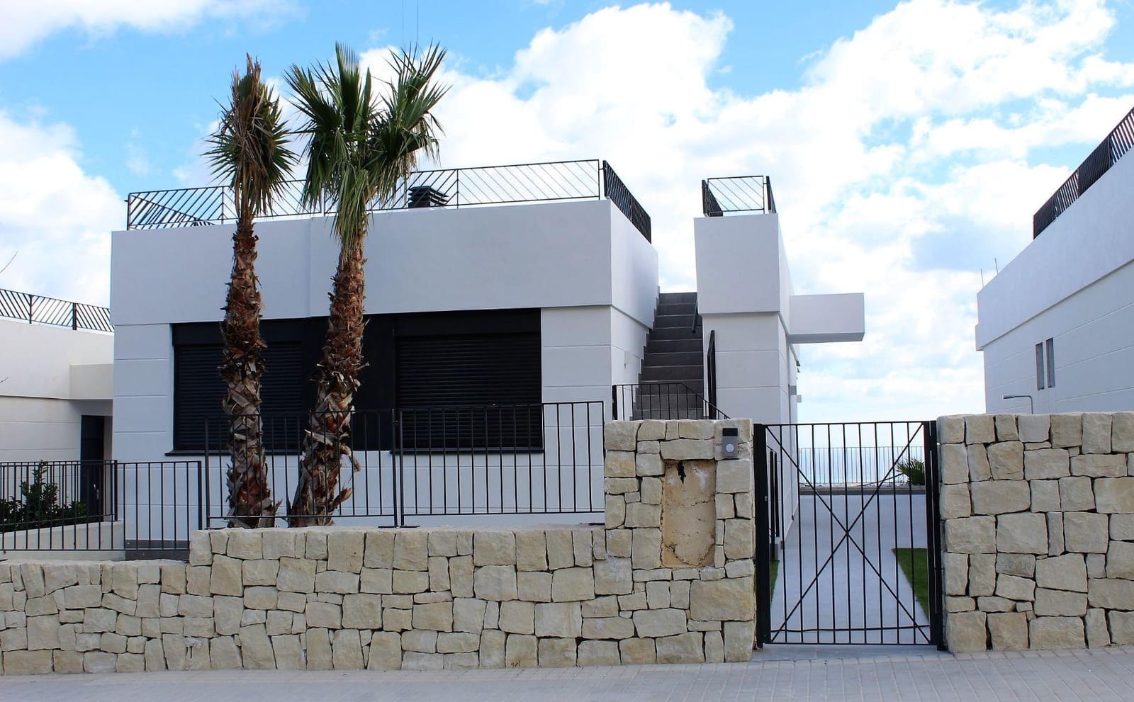 3 Zimmer Bungalow zu verkaufen in Polop mit Pool Garage - 447.000 € (Ref: 8049873)