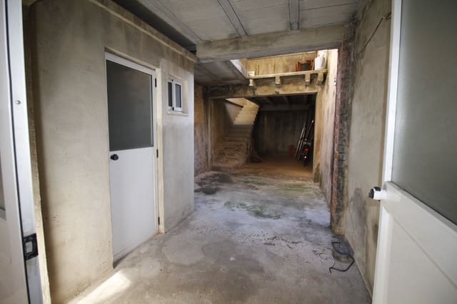 Paritalo myytävänä paikassa Tavernes de la Valldigna mukana 
autotalli - 60 000 € (Ref: 8295715)