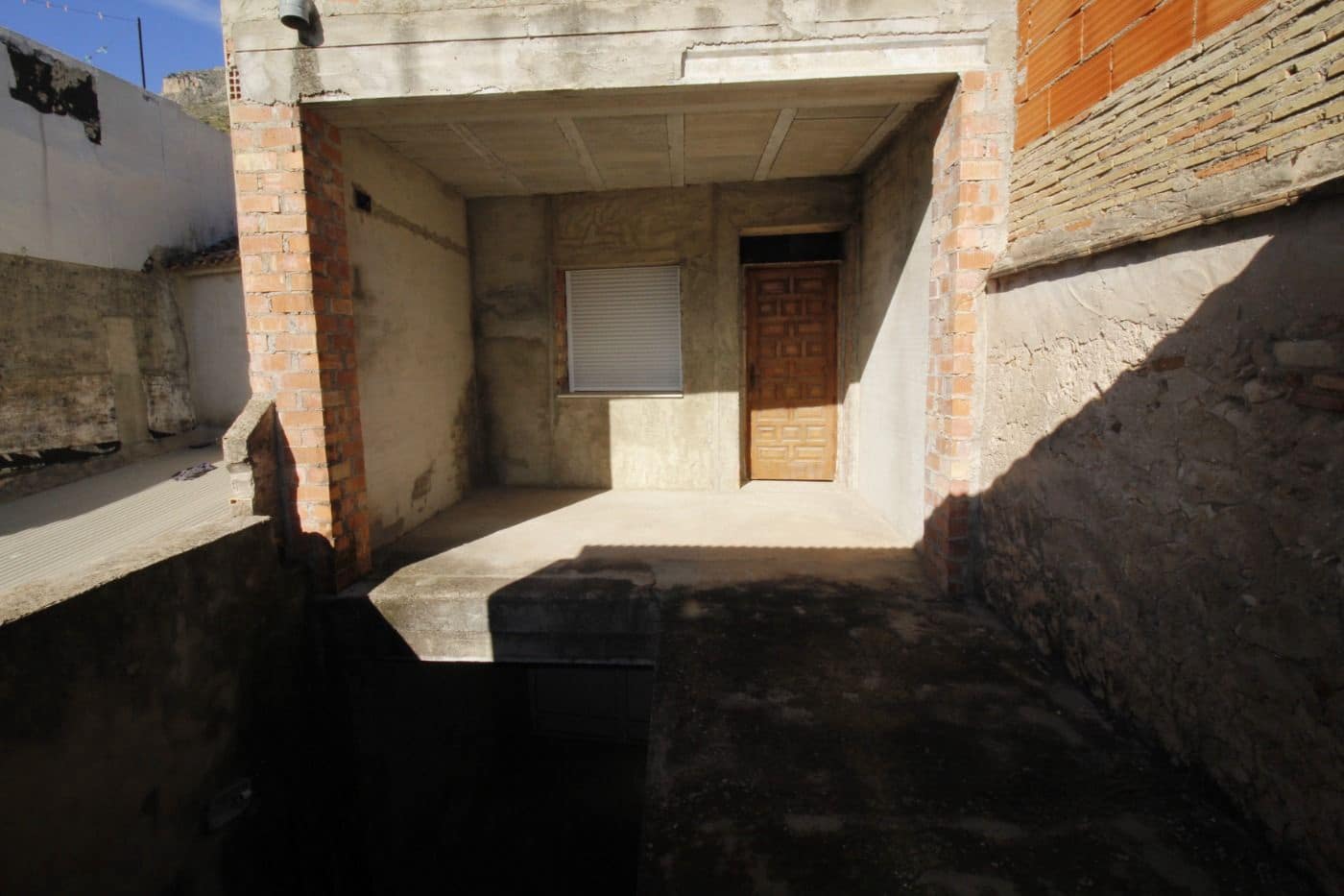 Semi-Rækkehus til salg i Tavernes de la Valldigna med garage - € 60.000 (Ref: 8295715)