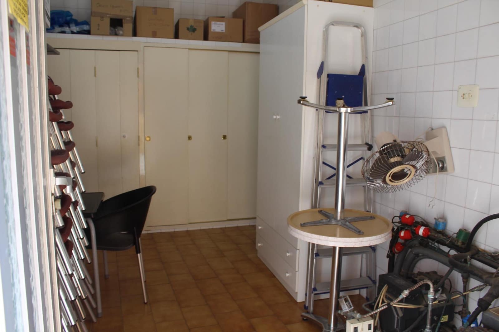 Kommersiell til salgs i Tavernes de la Valldigna - € 100 000 (Ref: 8324889)