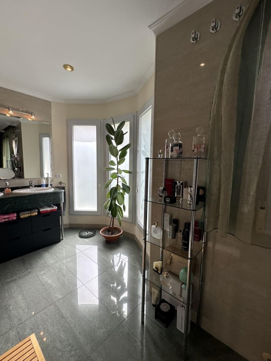 4 soveværelse Villa til salg i Cocentaina med swimmingpool garage - € 630.000 (Ref: 8415166)