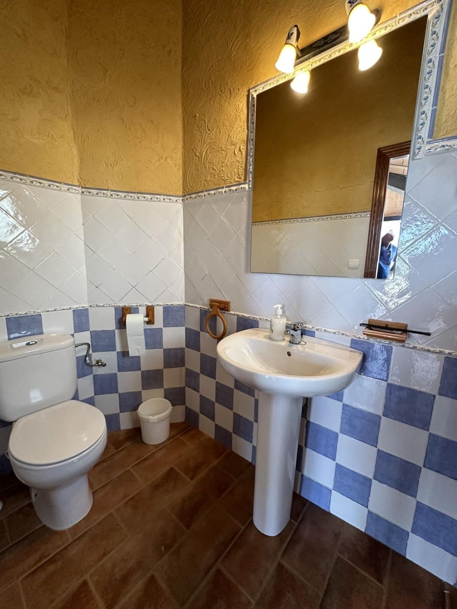 4 soveværelse Villa til salg i Cocentaina med swimmingpool garage - € 630.000 (Ref: 8415166)