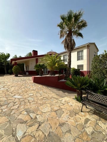 4 soveværelse Villa til salg i Cocentaina med swimmingpool garage - € 630.000 (Ref: 8415166)