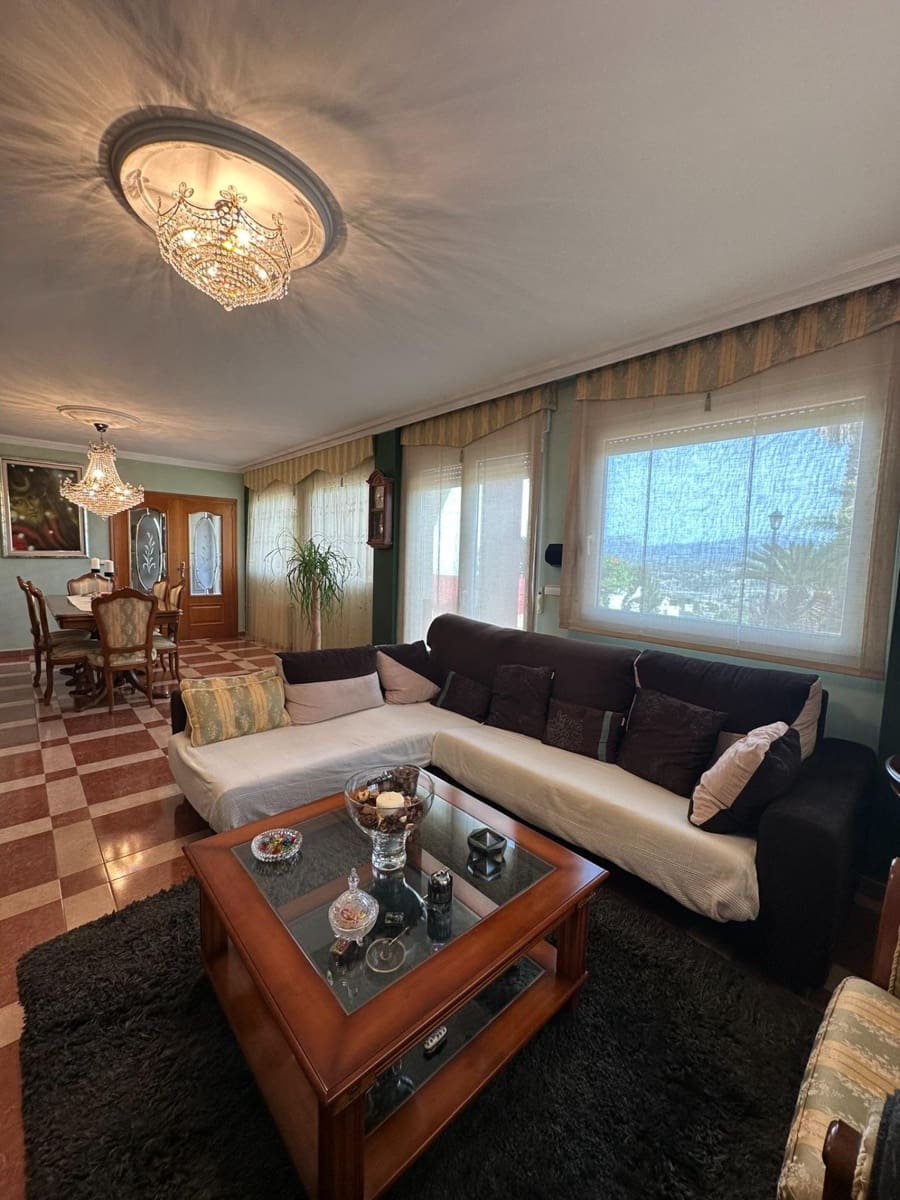 4 soveværelse Villa til salg i Cocentaina med swimmingpool garage - € 630.000 (Ref: 8415166)