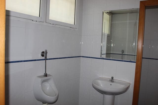 Commercial for sale in Xeraco - € 124,000 (Ref: 8505797)