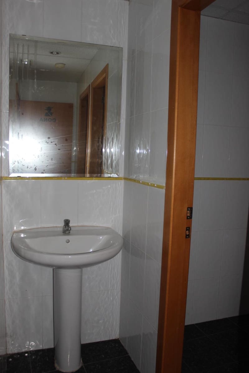 Kommersiell till salu i Xeraco - 124 000 € (Ref: 8505797)