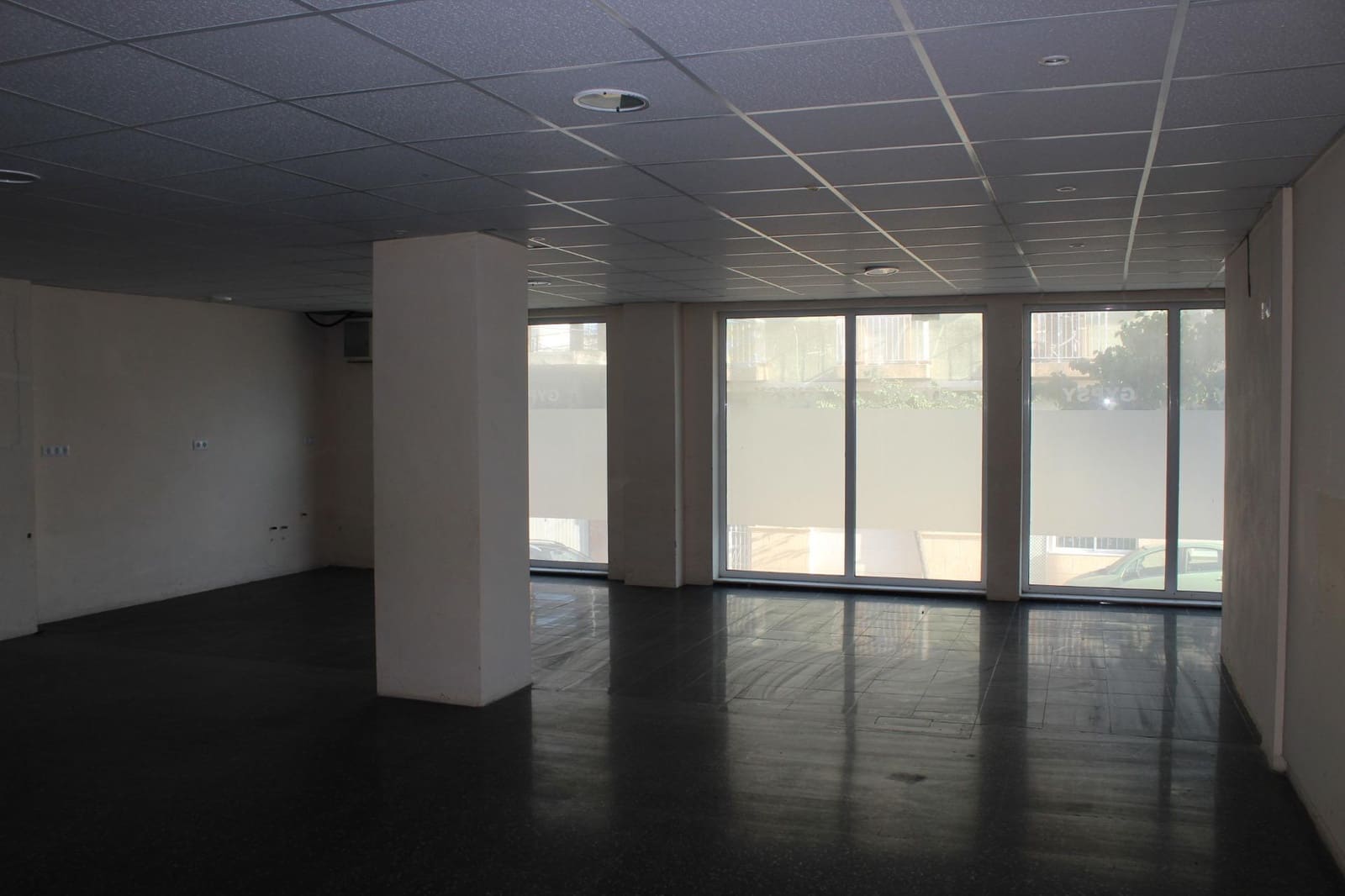 Kommersiell till salu i Xeraco - 124 000 € (Ref: 8505797)