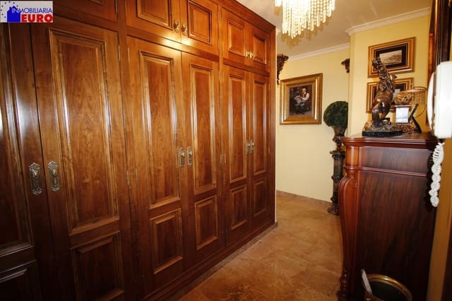 Piso de 3 habitaciones en Tavernes de la Valldigna en venta - 160.000 € (Ref: 8551077)