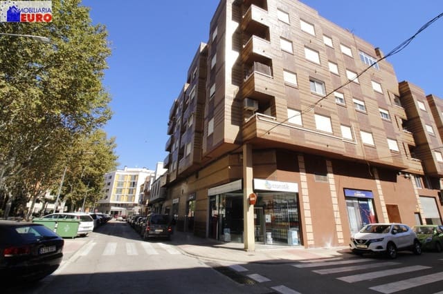 Piso de 3 habitaciones en Tavernes de la Valldigna en venta - 160.000 € (Ref: 8551077)