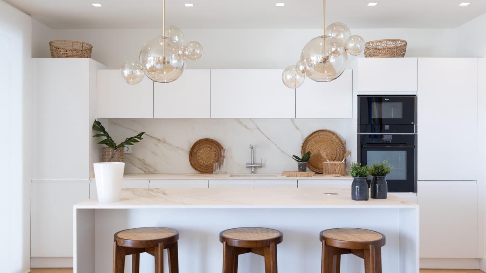 2 Zimmer Apartment zu verkaufen in Benidorm mit Pool - 1.020.000 € (Ref: 8645155)