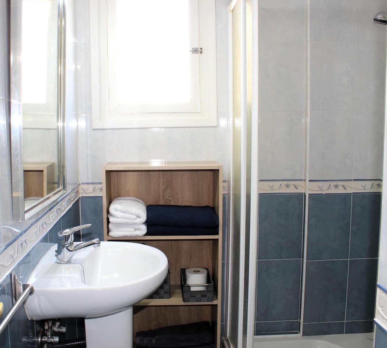 3 slaapkamer Appartement te koop in Playa de San Juan met zwembad - € 430.000 (Ref: 8645156)