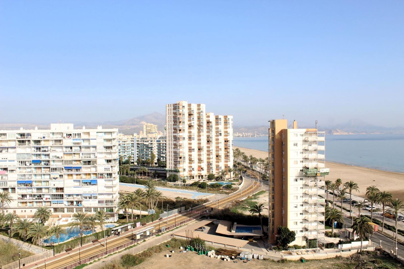 3 slaapkamer Appartement te koop in Playa de San Juan met zwembad - € 430.000 (Ref: 8645156)