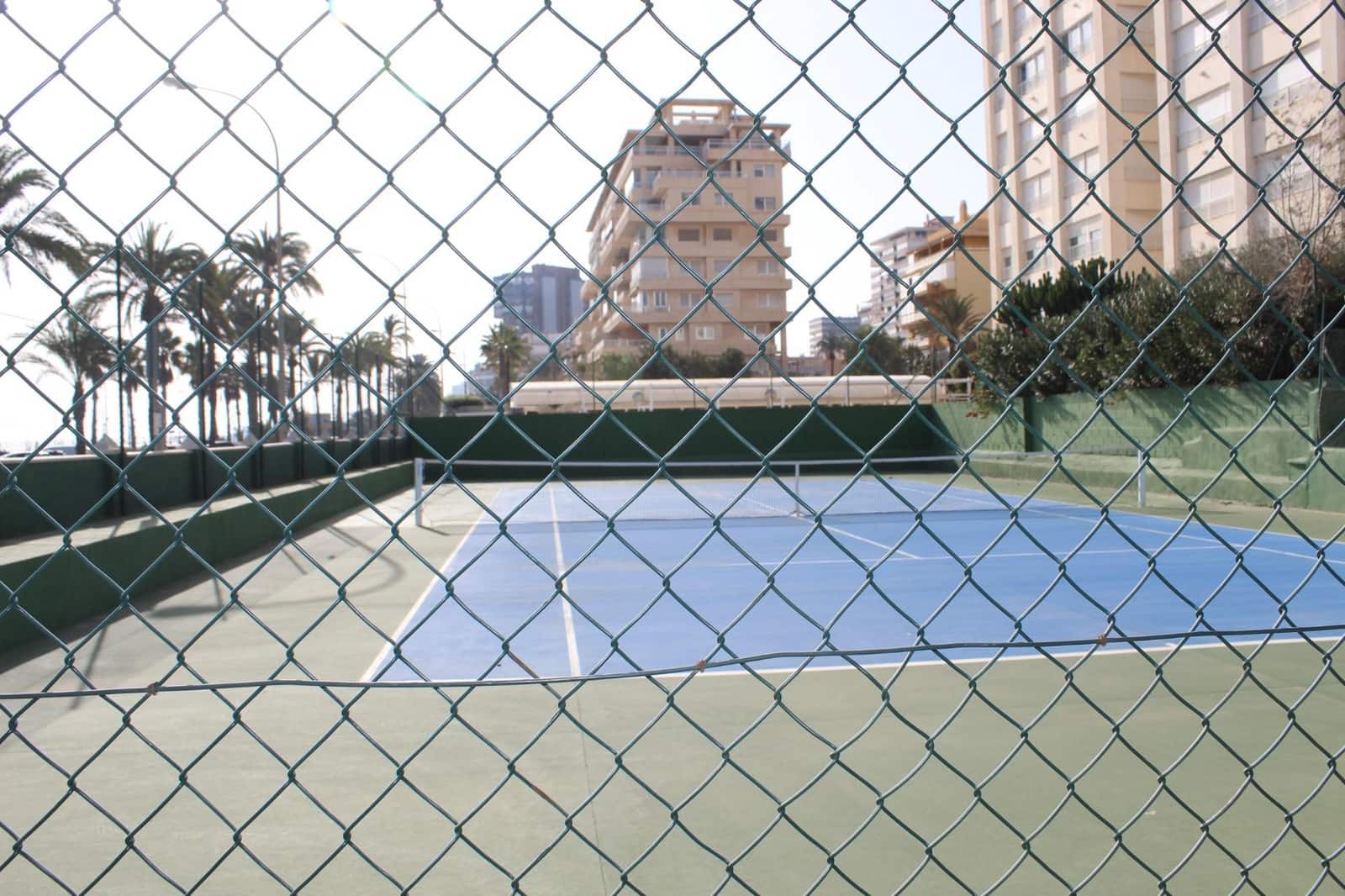 3 slaapkamer Appartement te koop in Playa de San Juan met zwembad - € 430.000 (Ref: 8645156)