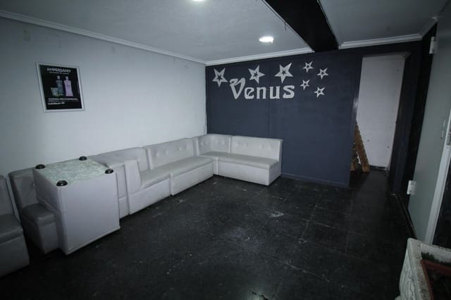 Bedrijf te huur in Tavernes de la Valldigna - € 600 (Ref: 8682586)