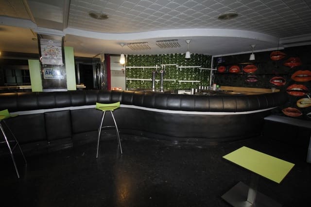 Bedrijf te huur in Tavernes de la Valldigna - € 600 (Ref: 8682586)