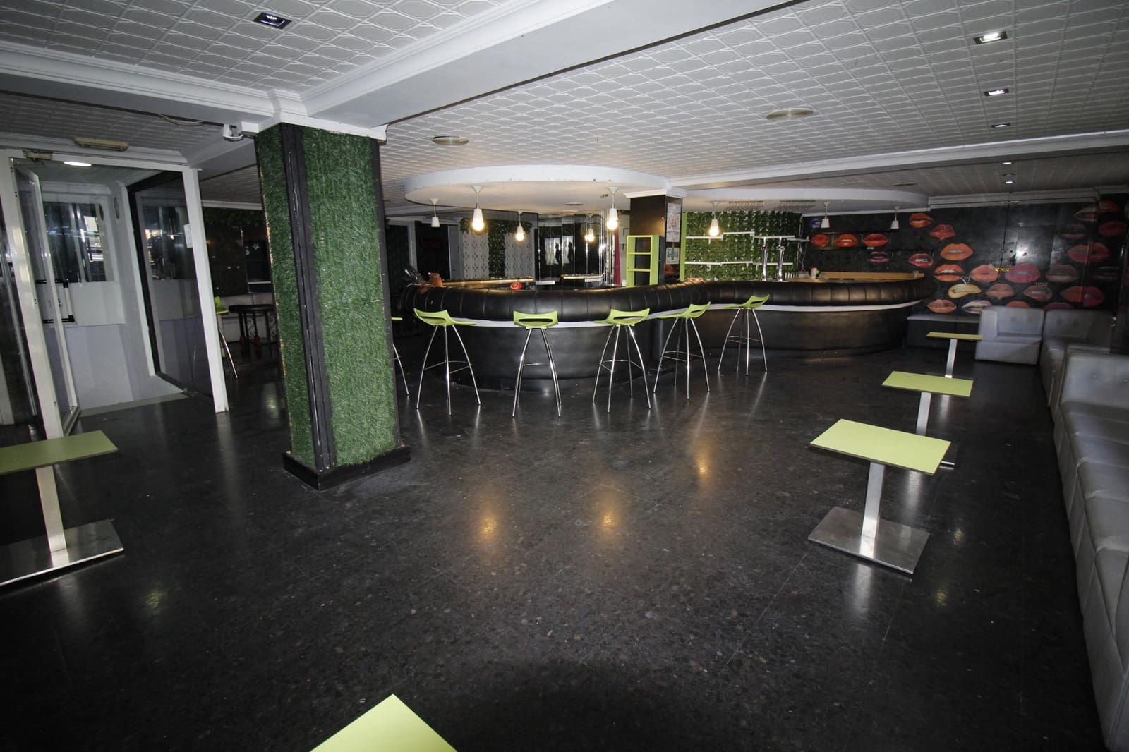 Virksomhed til leje i Tavernes de la Valldigna - € 600 (Ref: 8682586)