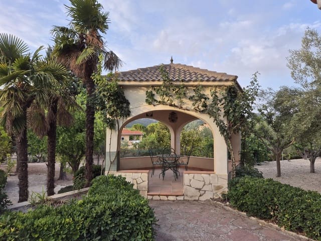 6 quarto Moradia para venda em Alcoy / Alcoi com piscina garagem - 460 000 € (Ref: 8905353)