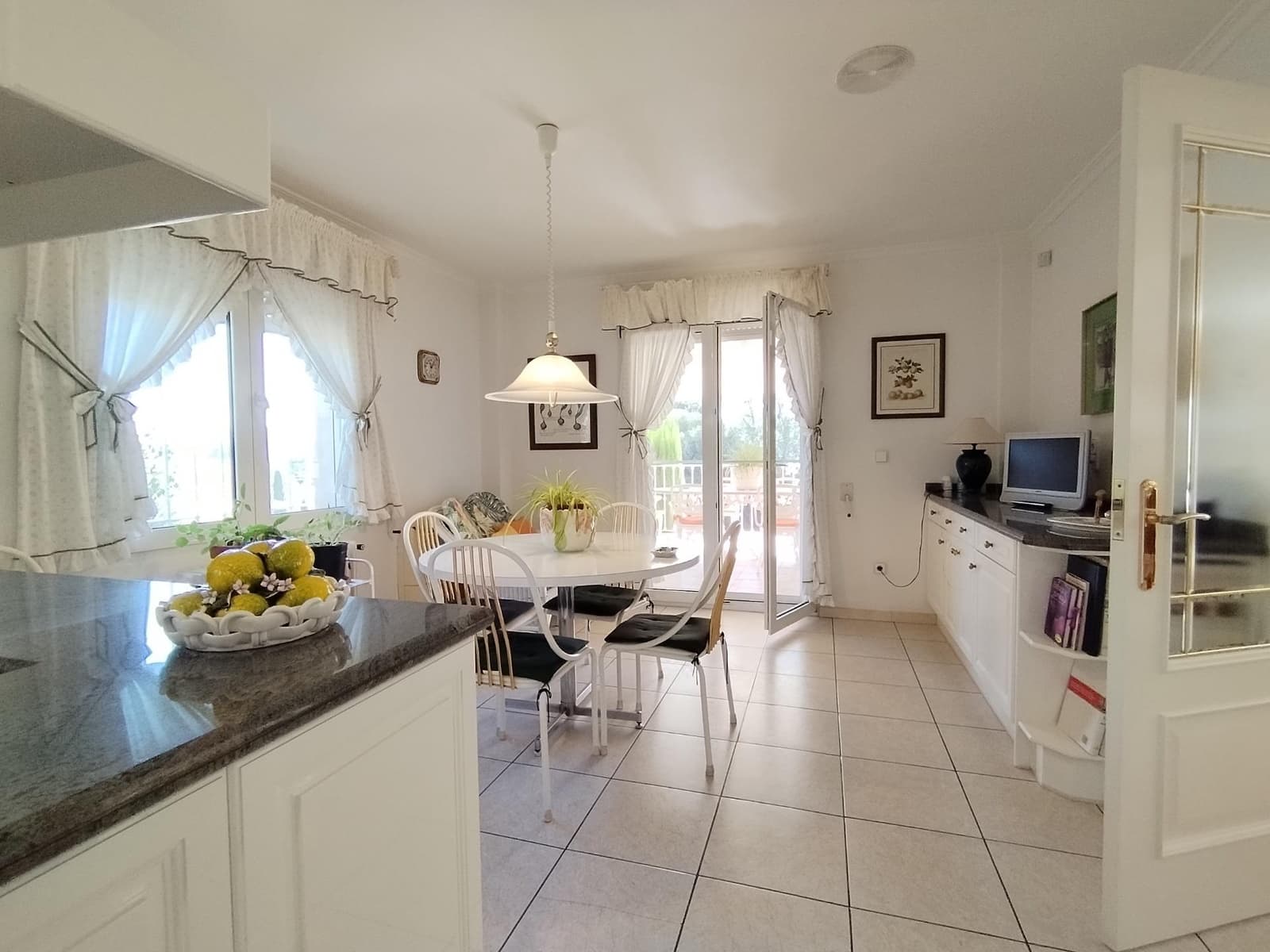 6 sypialnia Willa na sprzedaż w Cocentaina z garażem - 600 000 € (Ref: 8918040)