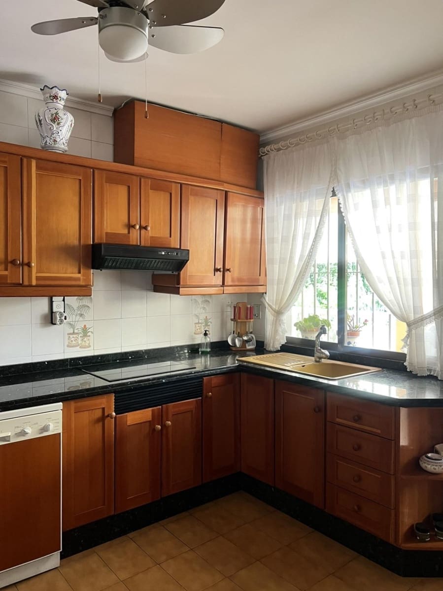 6 sovrum Villa till salu i Muro de Alcoy med garage - 350 000 € (Ref: 8928897)