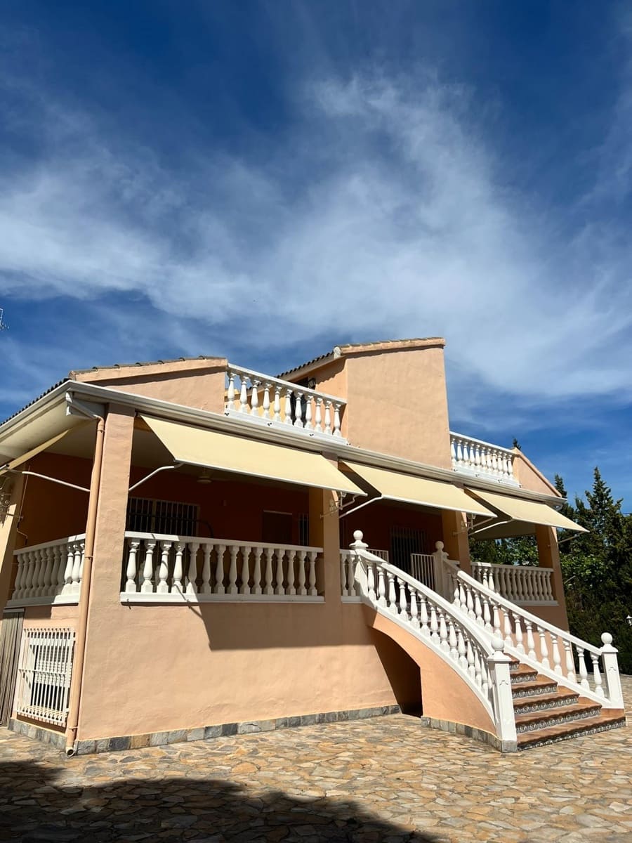 6 sovrum Villa till salu i Muro de Alcoy med garage - 350 000 € (Ref: 8928897)