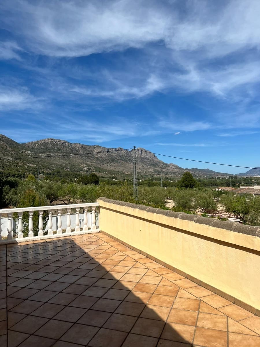 6 sovrum Villa till salu i Muro de Alcoy med garage - 350 000 € (Ref: 8928897)