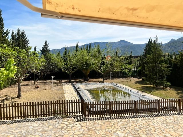 6 soveværelse Villa til salg i Muro de Alcoy med garage - € 350.000 (Ref: 8928897)