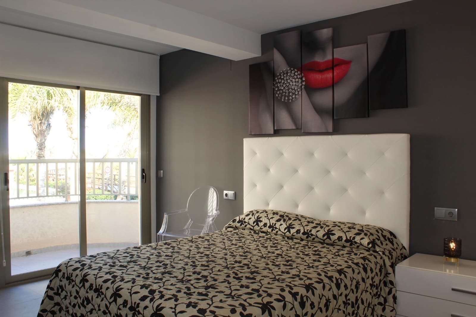 4 soveværelse Semi-Rækkehus til salg i Gandia med garage - € 800.000 (Ref: 8938677)