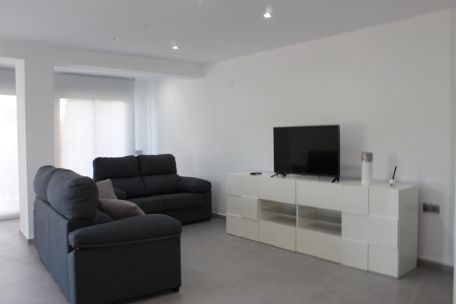 4 soveværelse Semi-Rækkehus til salg i Gandia med garage - € 800.000 (Ref: 8938677)