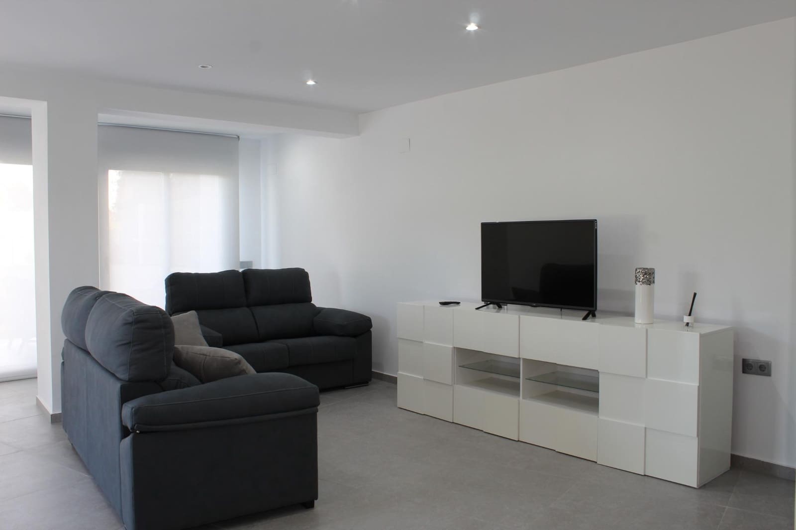 4 soveværelse Semi-Rækkehus til salg i Gandia med garage - € 800.000 (Ref: 8938677)