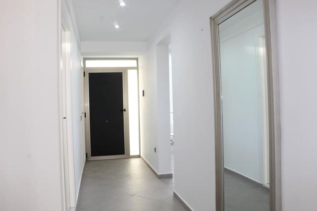 4 Zimmer Doppelhaus zu verkaufen in Gandia mit Garage - 800.000 € (Ref: 8938677)