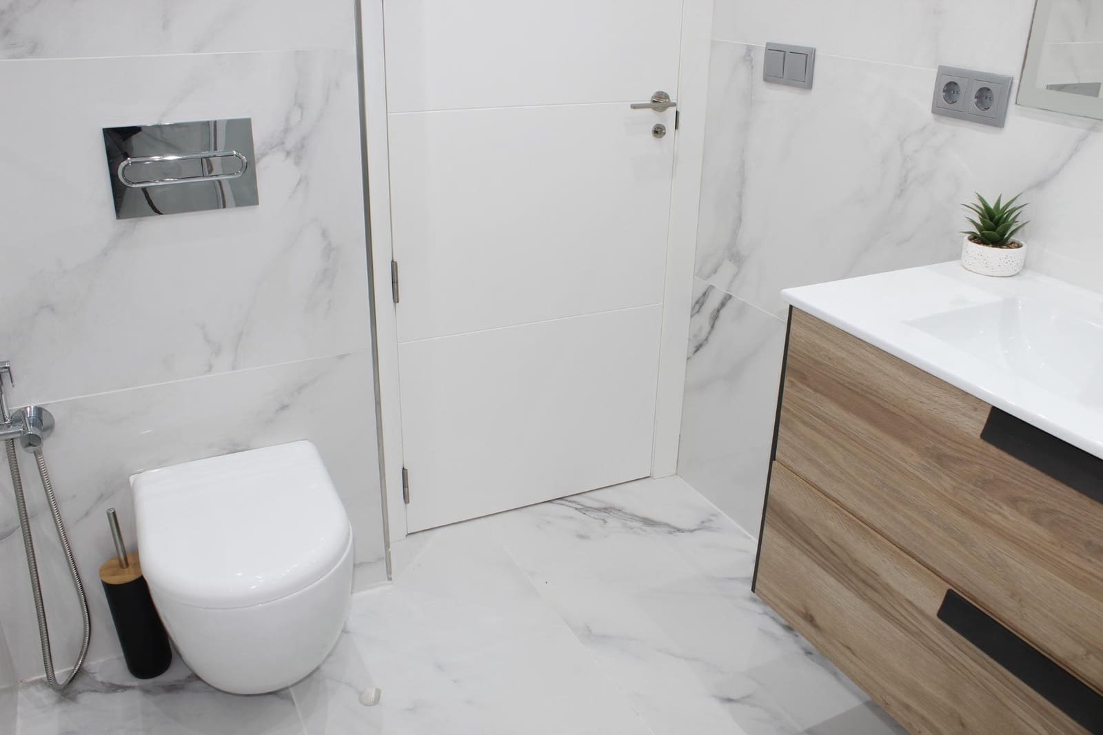 4 soveværelse Semi-Rækkehus til salg i Gandia med garage - € 800.000 (Ref: 8938677)