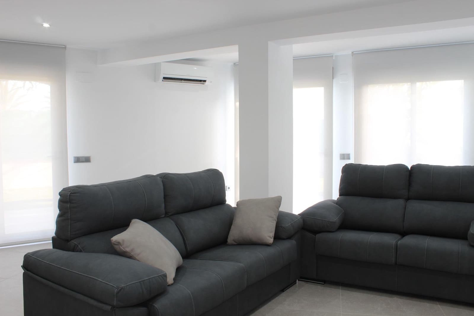 4 soveværelse Semi-Rækkehus til salg i Gandia med garage - € 800.000 (Ref: 8938677)