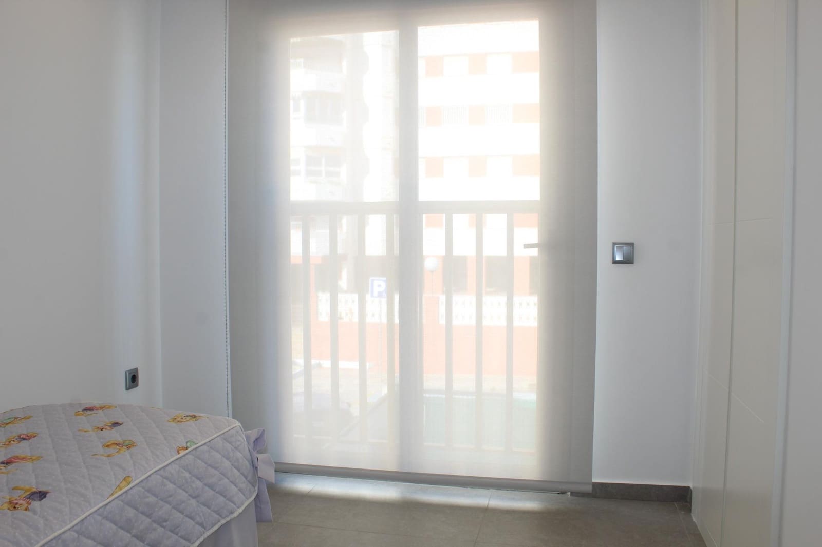 4 soveværelse Semi-Rækkehus til salg i Gandia med garage - € 800.000 (Ref: 8938677)