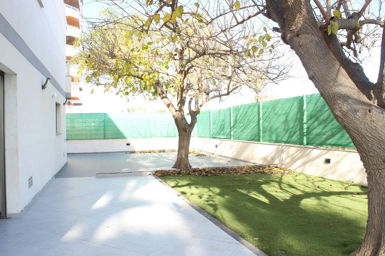 4 soveværelse Semi-Rækkehus til salg i Gandia med garage - € 800.000 (Ref: 8938677)