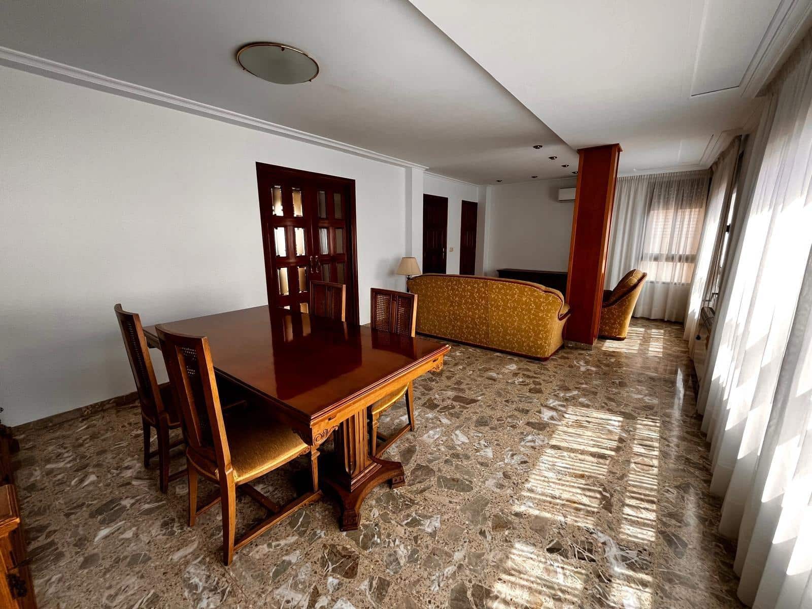 3 bedroom Flat for rent in Tavernes de la Valldigna - € 700 (Ref: 8979061)