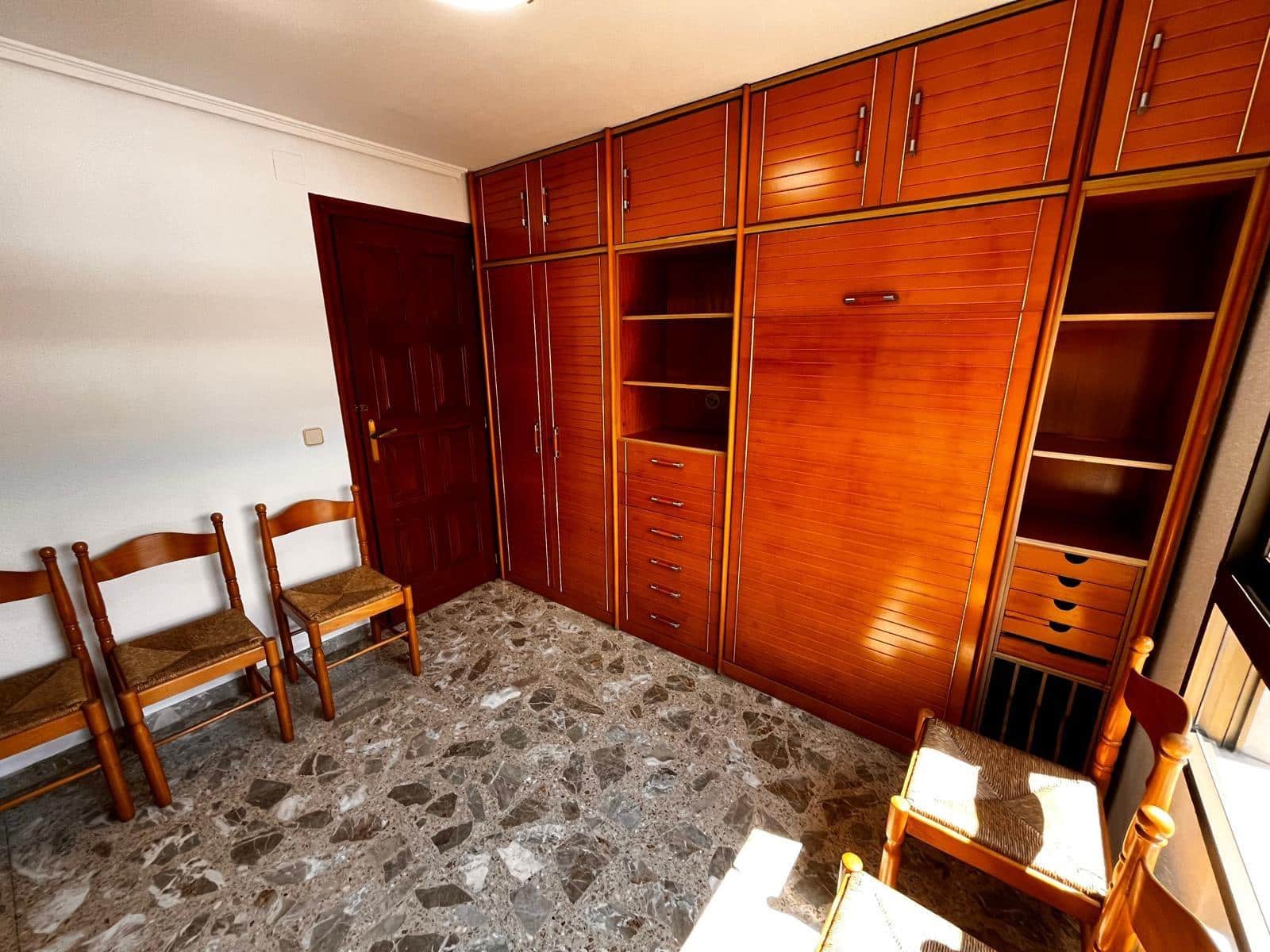 3 bedroom Flat for rent in Tavernes de la Valldigna - € 700 (Ref: 8979061)