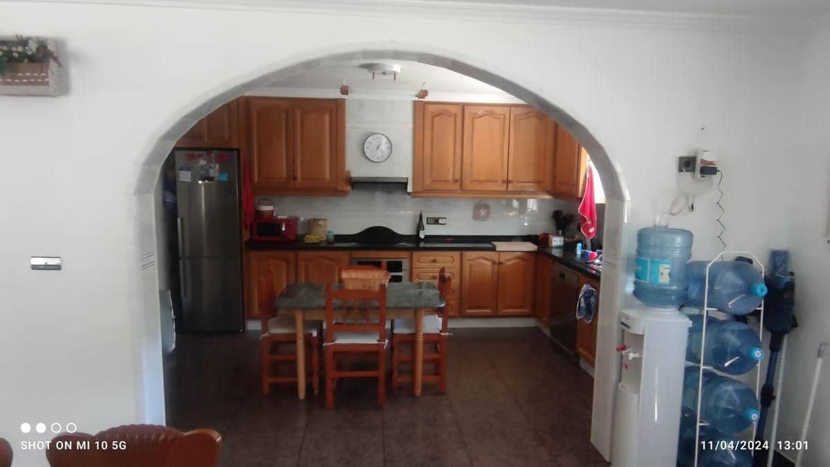 4 soveværelse Villa til salg i Ibi med garage - € 400.000 (Ref: 8994079)